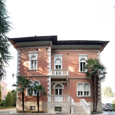 B&B Matteotti Luxury Home Vignola  Kültér fotó